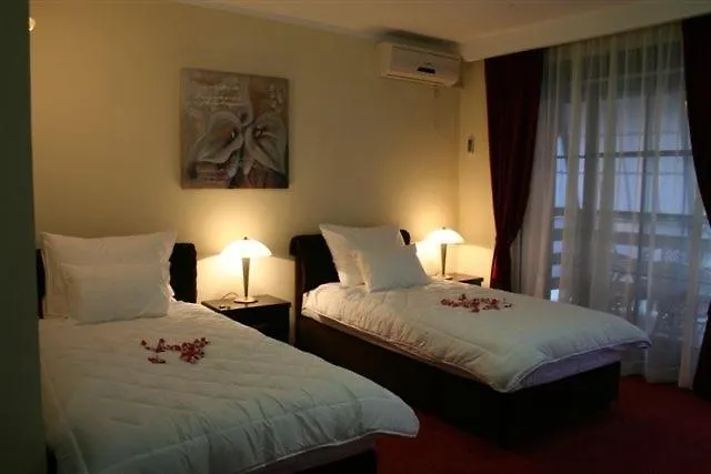 Prica 4* نيسكا بانجا